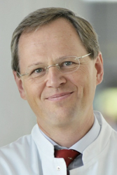 Professor Dr. med. Walter E. Haefeli ist Ärztlicher Direktor der Abteilung Klinische Pharmakologie und Pharmakoepidemiologie des Universitätsklinikums Heidelberg